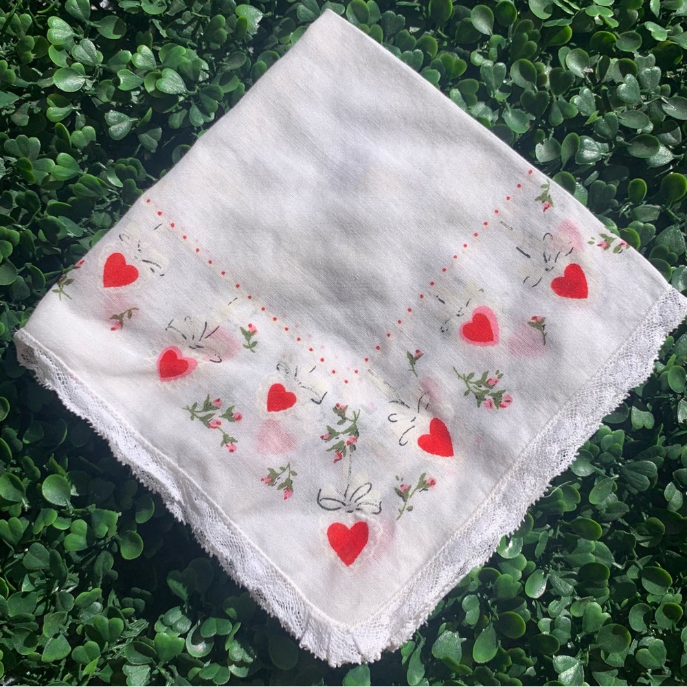 Vintage Valentine’s Day hearts & flowers cotton Handkerchief w/ lace trim